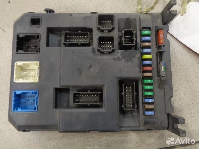 Блок предохранителей салонный Citroen C3 2009-2016