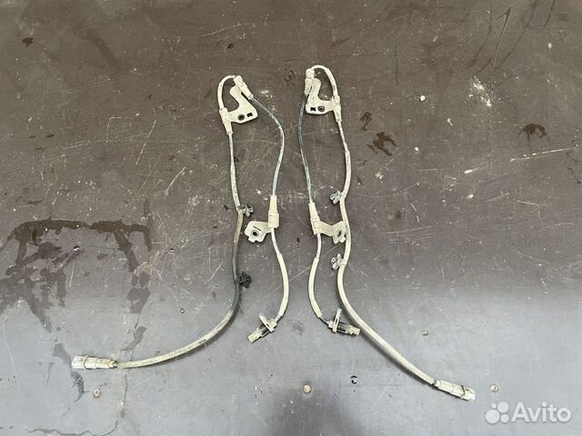 Датчик ABS передний правый Hyundai Solaris 2 Rio 4