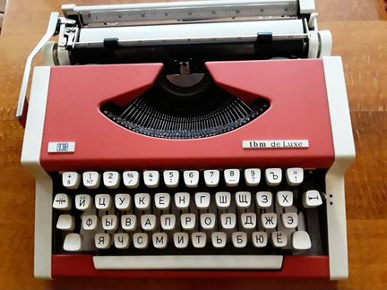 Печатная пишущая машинка Unis tbm de luxe