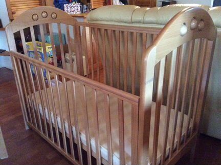 Кроватка детская