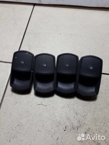 Кнопка стеклоподъемника Opel Corsa D 2006-2015