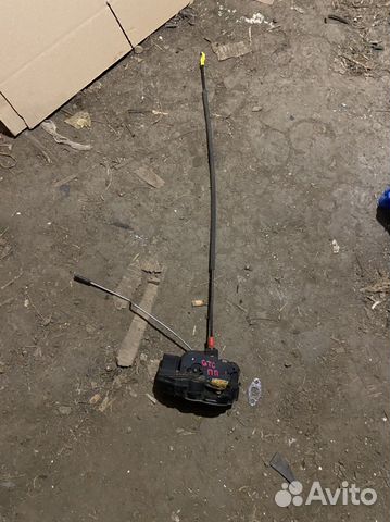 Замок двери передний правый Opel Astra J GTC