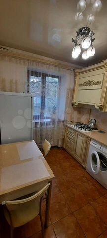 2-к. квартира, 50 м², 2/3 эт.