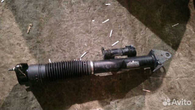 Задняя оригинальная стойка Mercedes GLE 166