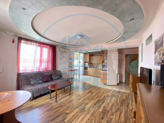 2-к. квартира, 68 м², 5/5 эт.