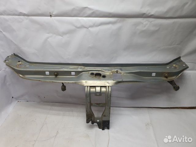 Рамка радиатора (телевизор ) Renault Symbol 2004