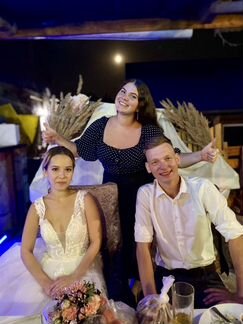 Ведущая + певица+ DJ