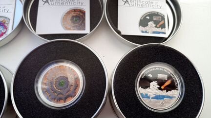 Монета с метеоритом