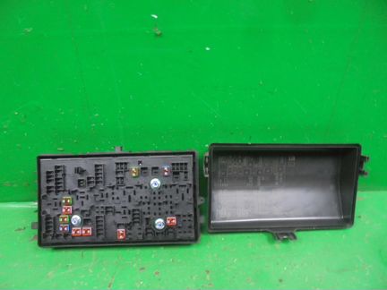 Блок предохранителей Chevrolet Cruze 09 г