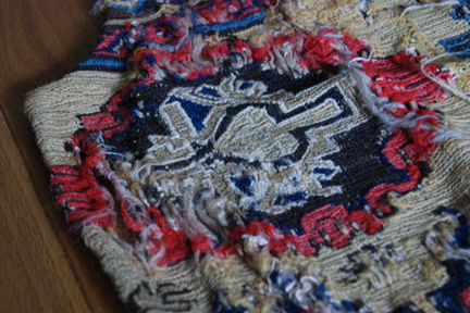 Антикварный ковер фрагмент