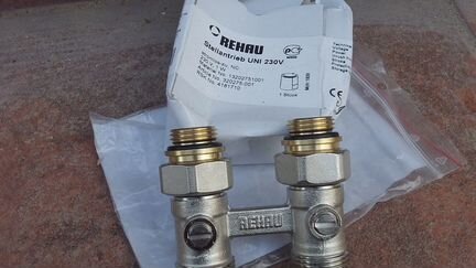 Блок шаровых кранов Rehau прямой G1/2-G3/4