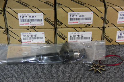 Топливные форсунки Toyota Land Cruser 200 V8 4.5D