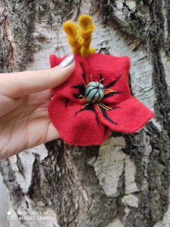 Брошь тонкая на каркасе яркий Мак с колосьями