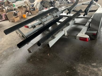 Прицеп для катера и лодки EZ Loader 7500