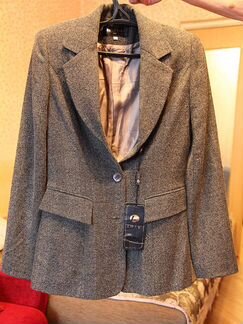 Две юбки и пиджак