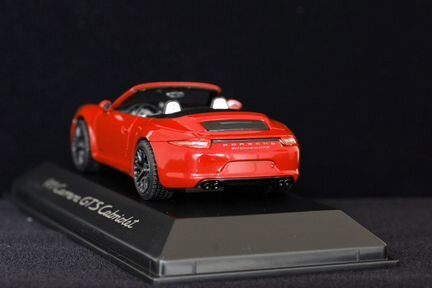 Porsche 911 Carrera GTS Cabriolet 1/43 Schuco