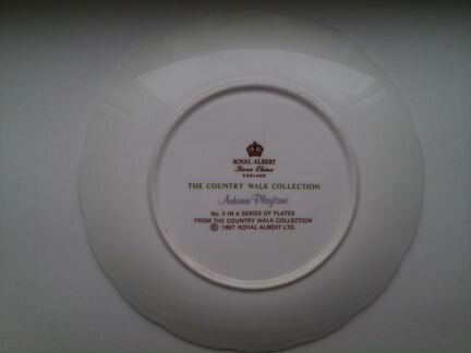 Royal Albert. Тарелка декоративная