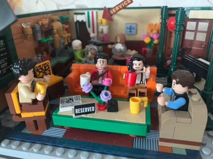 Конструктор Lego Ideas* 21319 Центральная Кофейня
