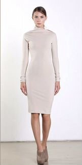 Стильное бежевое платье из шерстяного джерси.Новое