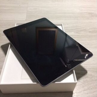 iPad 2018 32GB в хорошем состоянии