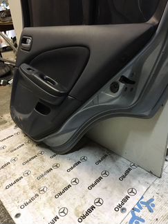 Дверь Nissan Almera N16 хэтчбек задняя правая