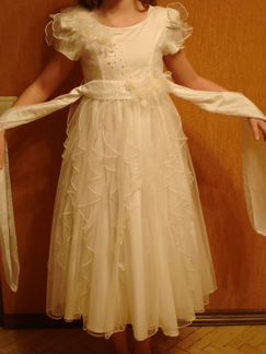 Новогодне-бальное платье на девочку 6-8 лет