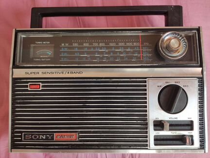 Радиоприемник Sony TR-1001
