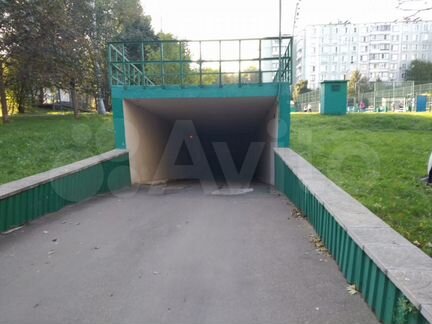 Машиноместо, 13 м²