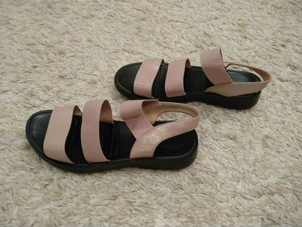 Босоножки женские (сандалии) р-р 40