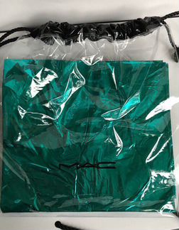 Чехол для планшета и косметичка Clarins, Mac