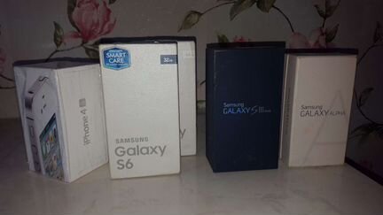 Коробка от оригинального телефона Samsung и iPhone