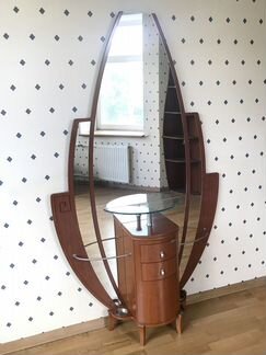 Пристенное зеркало со столиком и ящиками Испания