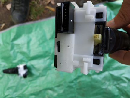 Переключатель света Nissan Tiida