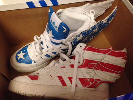 Кроссовки adidas original by Jeremy Scott