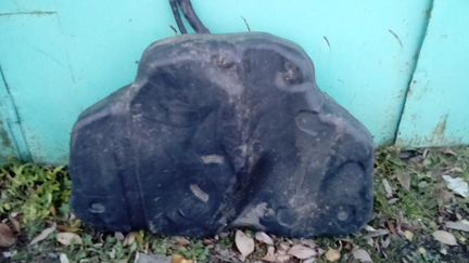 Бензобак мазда-6