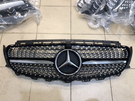 Решетка радиатора Мерседес W213 Diamond