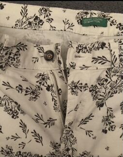 Зауженные брюки United colors of Benitton