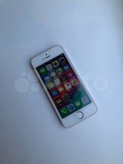 Телефон iPhone 5s gold 32gb