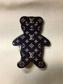Брошь Louis Vuitton. Оригинал