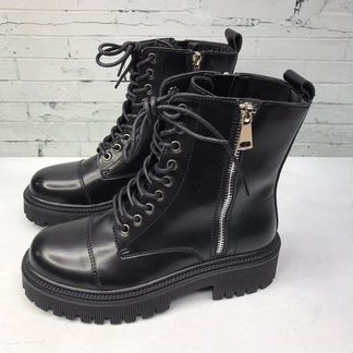 Ботинки женские с молнией