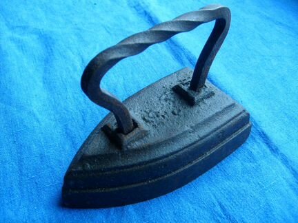 Утюги раритетные, чугунные. Россия, СССР