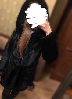 Шуба норковая чёрная с большим капюшоном