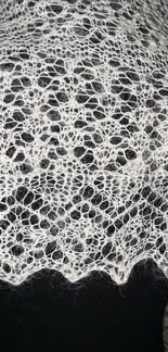 032 Белая паутинка ручной работы