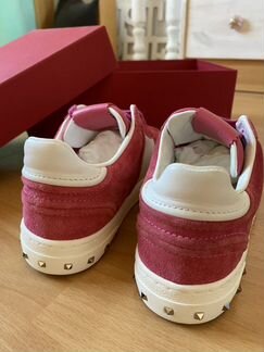 Новые оригинальные кеды Valentino