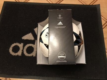 Мяч adidas лига чемпионов 2018 киев Finale Kiev