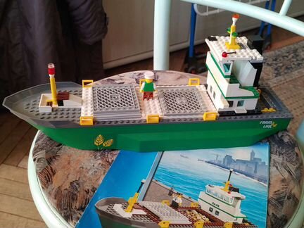 Lego корабль