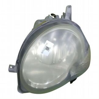 Фара левая Toyota Sienta