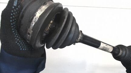 Привод шрус правый передний BMW 7 F01, 2010