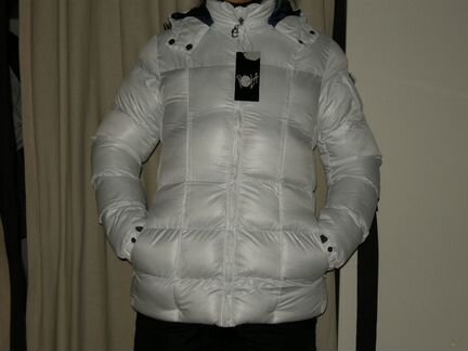 Теплая белая куртка 44-46размер