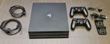 Sony PlayStation 4 Pro 1tb + 2 джойстика